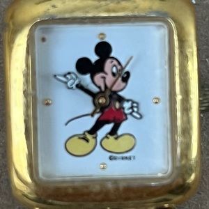 Women’s Mickey mouse bracelet, watch. Purchased at Park. Good Used Condition